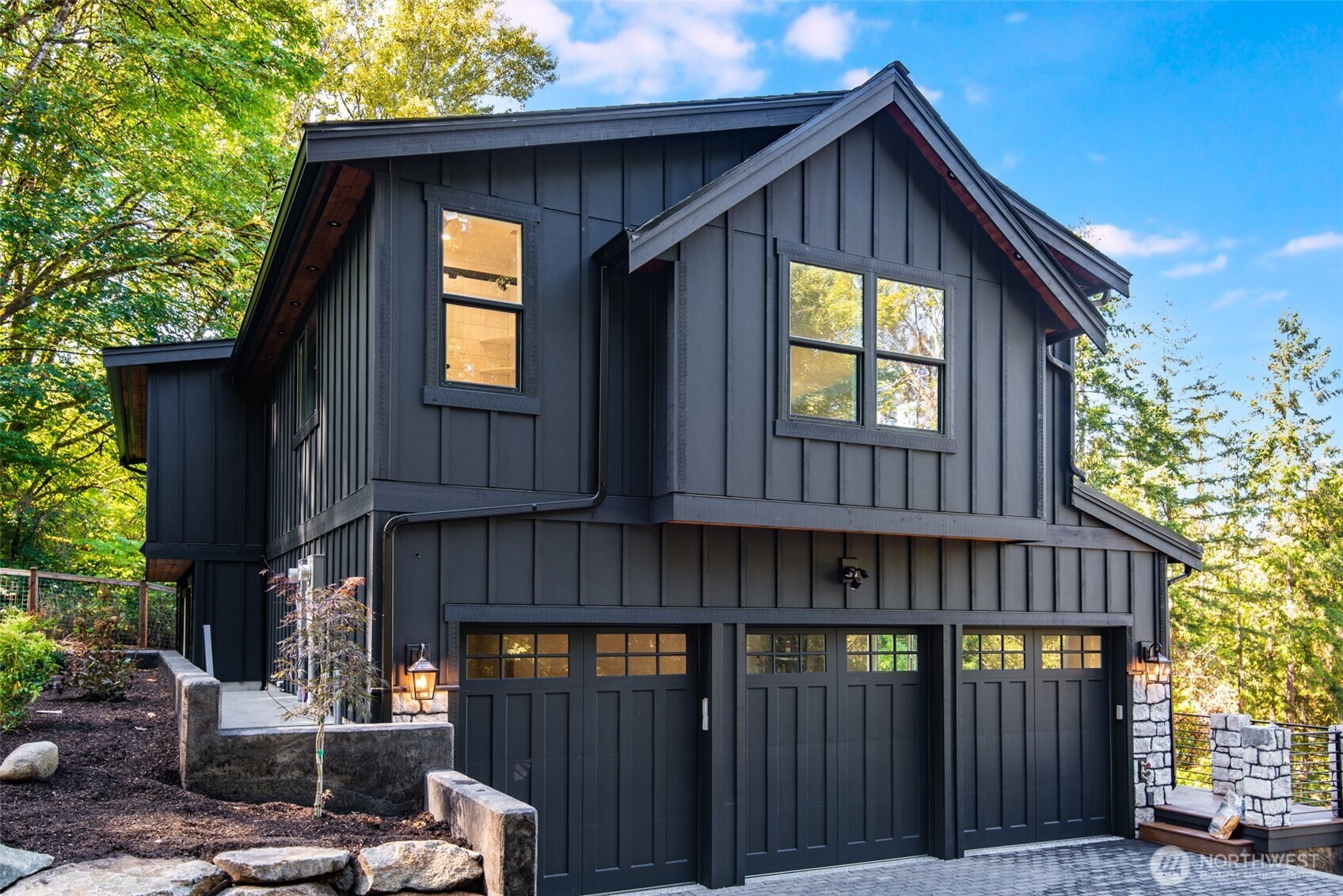 10661 Forbes Creek Drive , Kirkland, WA 98033