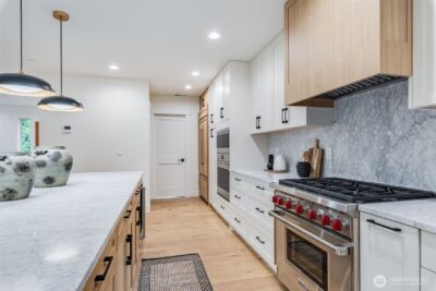 10661 Forbes Creek Drive , Kirkland, WA 98033 - Photo 15