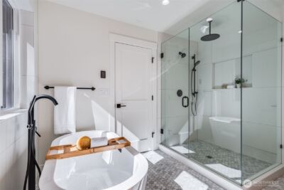 10661 Forbes Creek Drive , Kirkland, WA 98033 - Photo 26