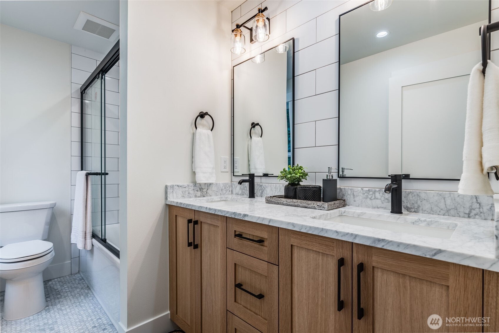 10661 Forbes Creek Drive , Kirkland, WA 98033