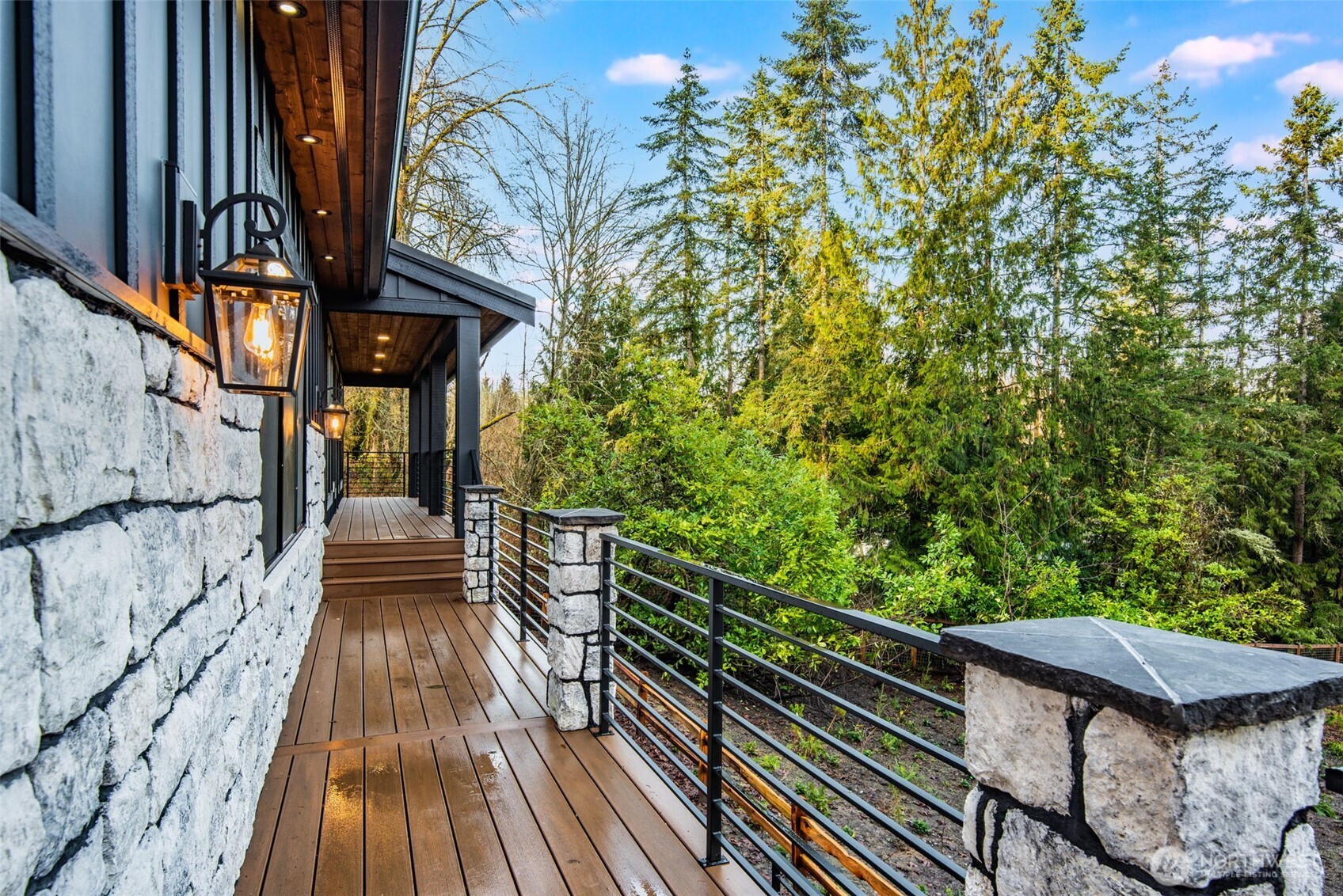 10661 Forbes Creek Drive , Kirkland, WA 98033