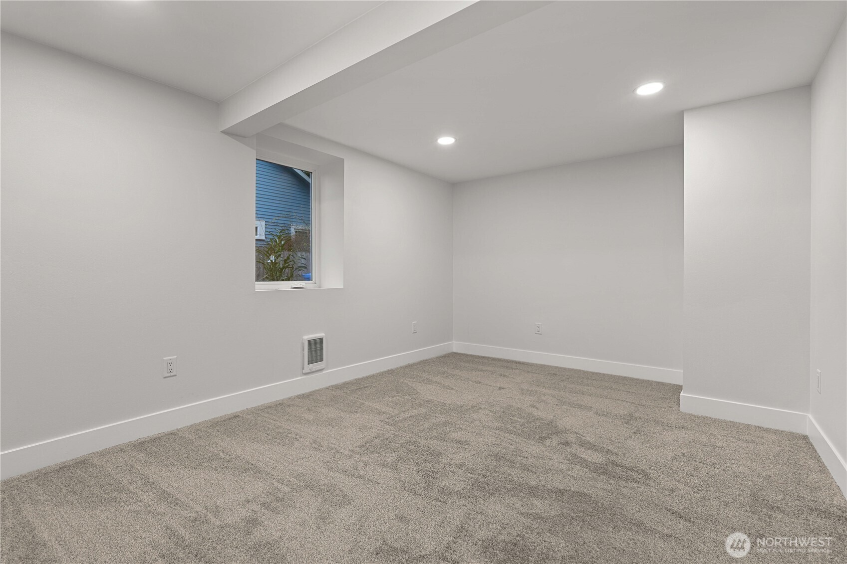 831 N Lawrence Street , Tacoma, WA 98406