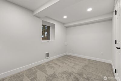 831 N Lawrence Street , Tacoma, WA 98406 - Photo 34