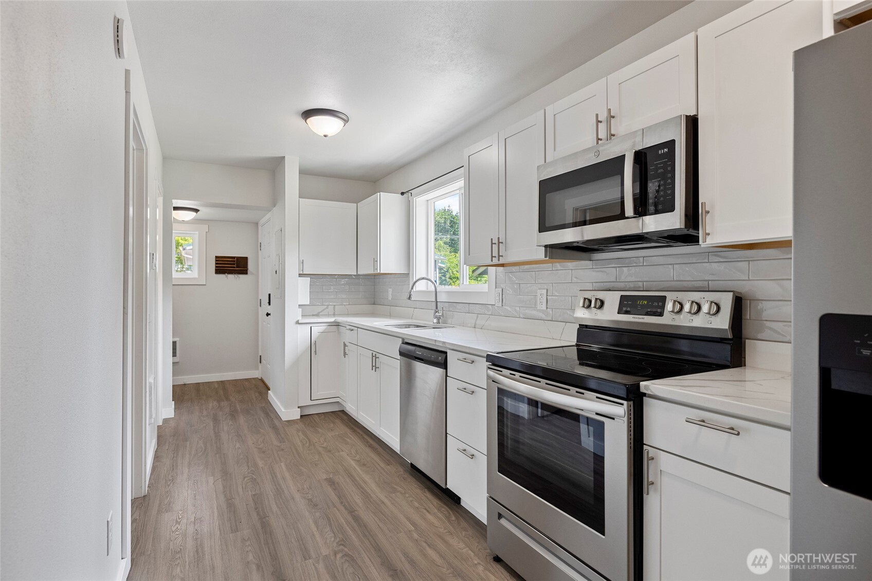 8471 Golden Valley Drive , Maple Falls, WA 98266