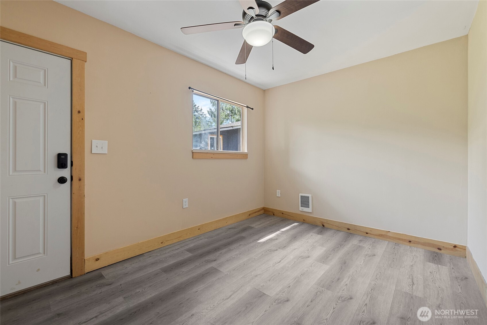 8471 Golden Valley Drive , Maple Falls, WA 98266