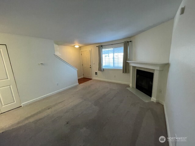 412 Center Road #D5, Everett, WA 98204