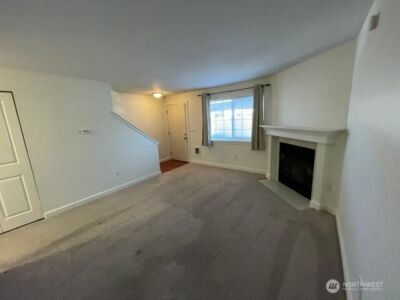 412 Center Road #D5, Everett, WA 98204 - Photo 6