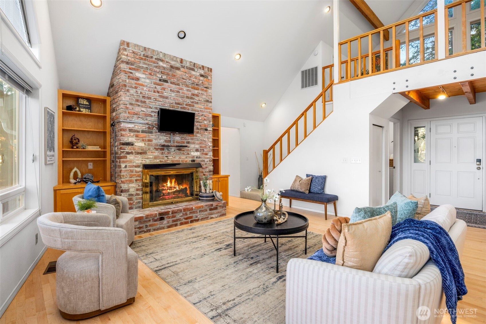 16273 Reitan Road NE, Bainbridge Island, WA 98110