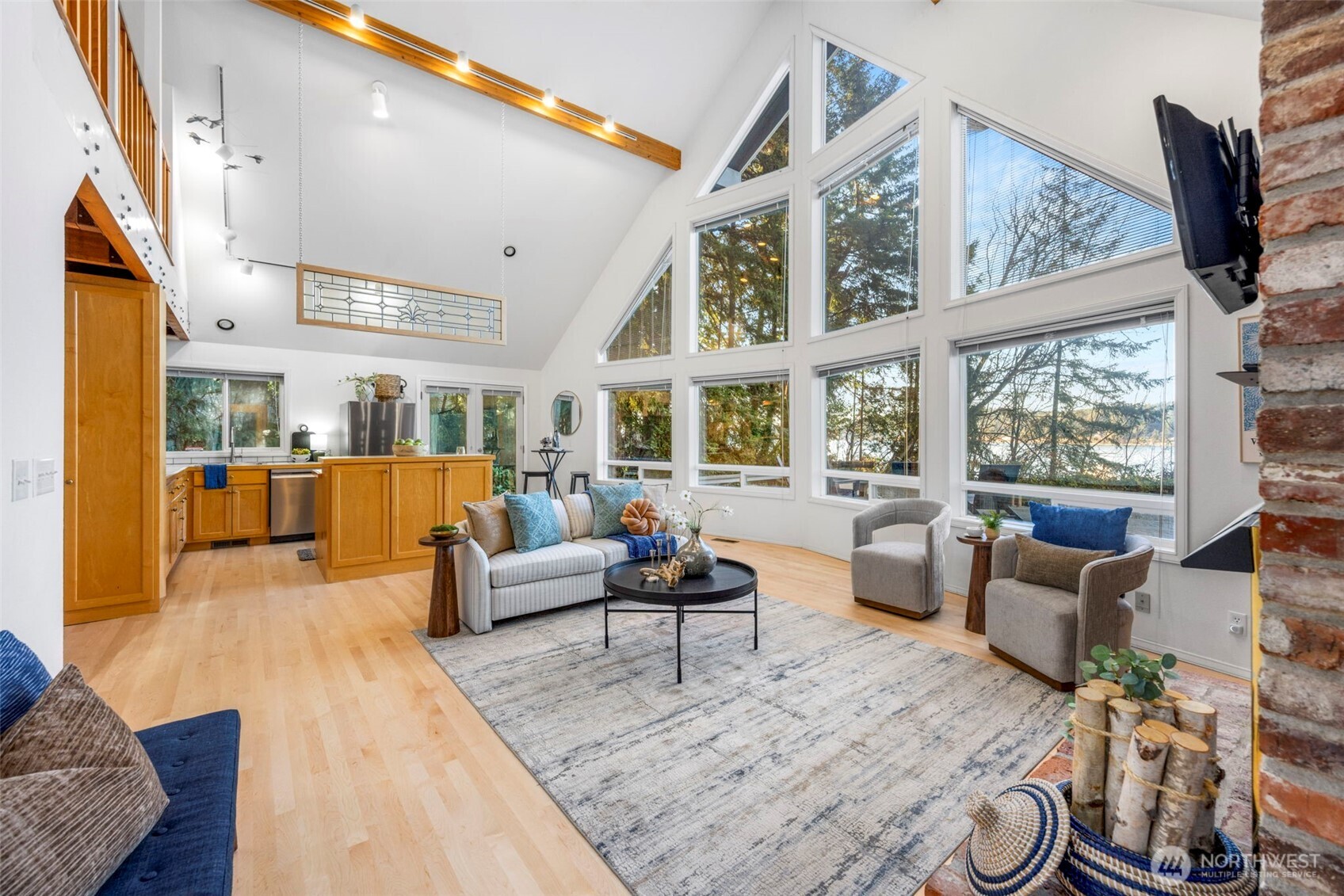 16273 Reitan Road NE, Bainbridge Island, WA 98110