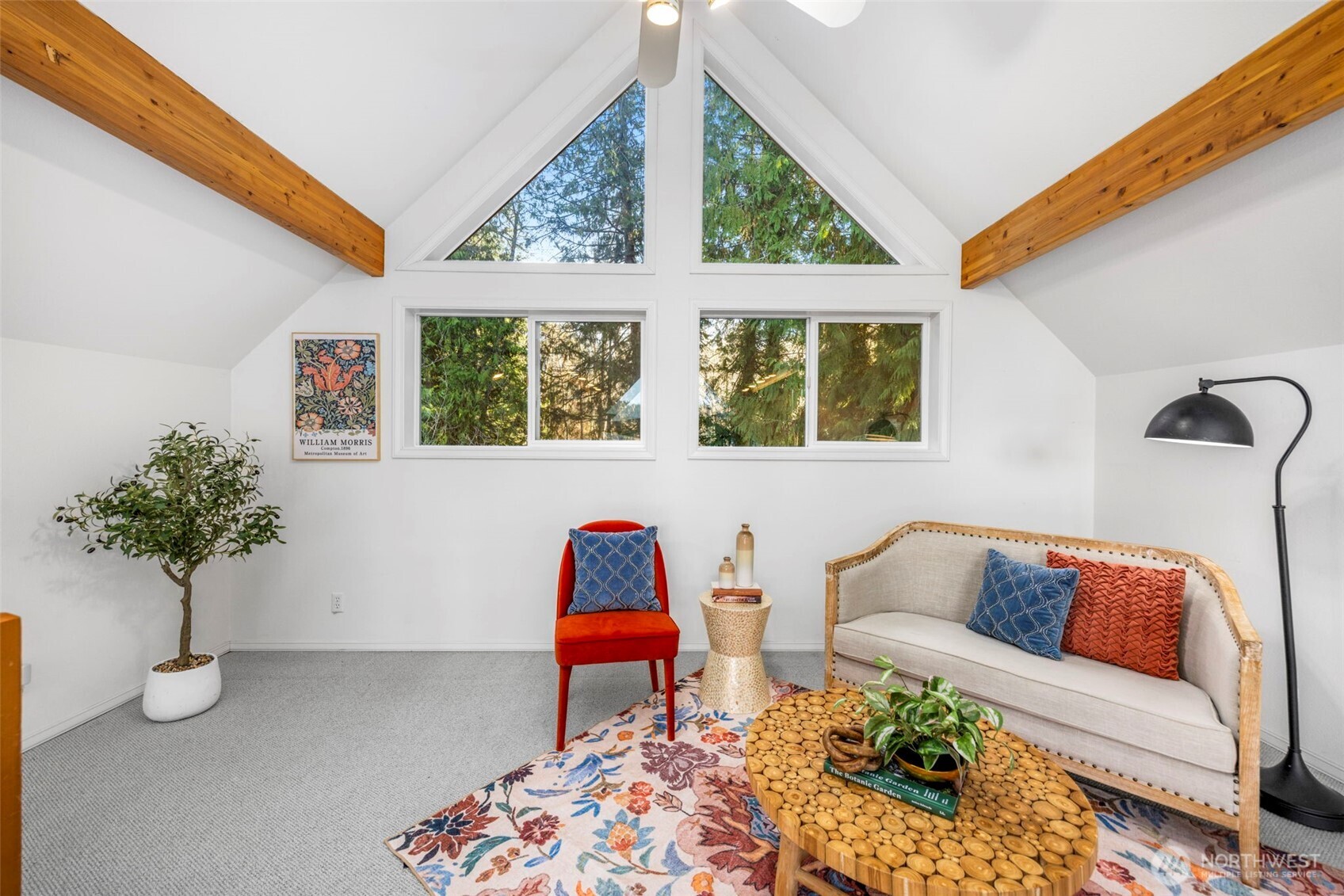 16273 Reitan Road NE, Bainbridge Island, WA 98110