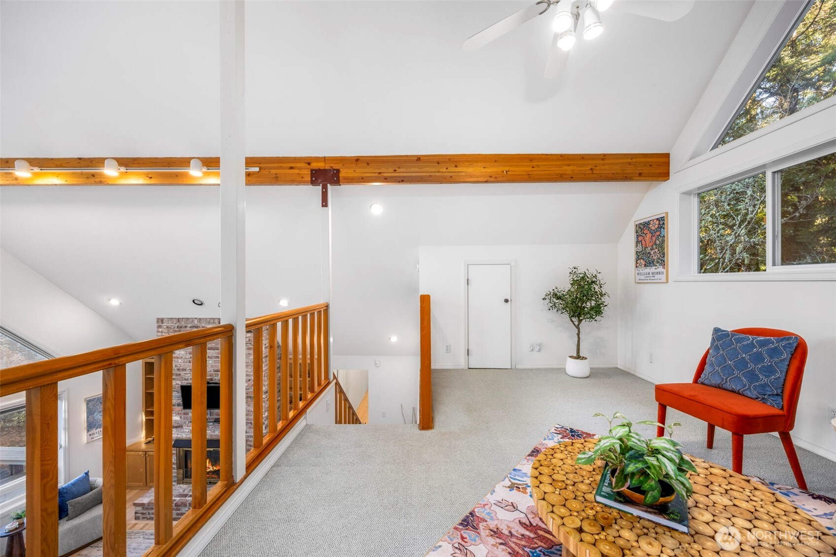 16273 Reitan Road NE, Bainbridge Island, WA 98110