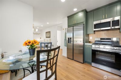 418 W Main , Puyallup, WA 98371-5324 - Photo 13