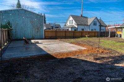 418 W Main , Puyallup, WA 98371-5324 - Photo 34