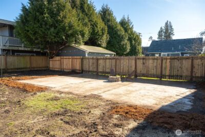 418 W Main , Puyallup, WA 98371-5324 - Photo 35