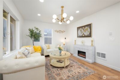 418 W Main , Puyallup, WA 98371-5324 - Photo 5