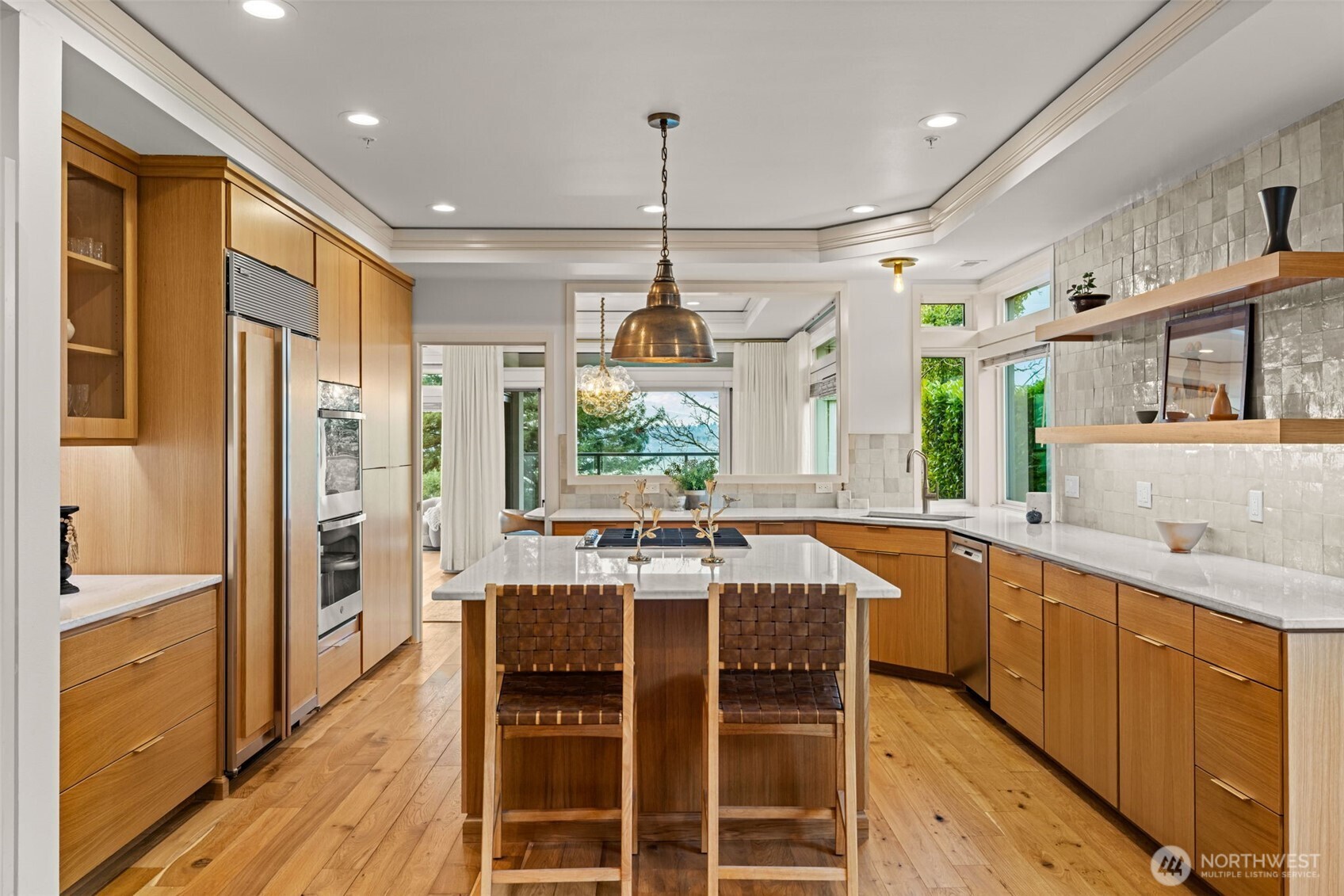 225 2nd Street S #D4, Kirkland, WA 98033