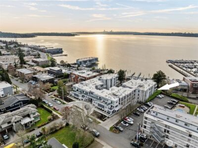 225 2nd Street S #D4, Kirkland, WA 98033 - Photo 3