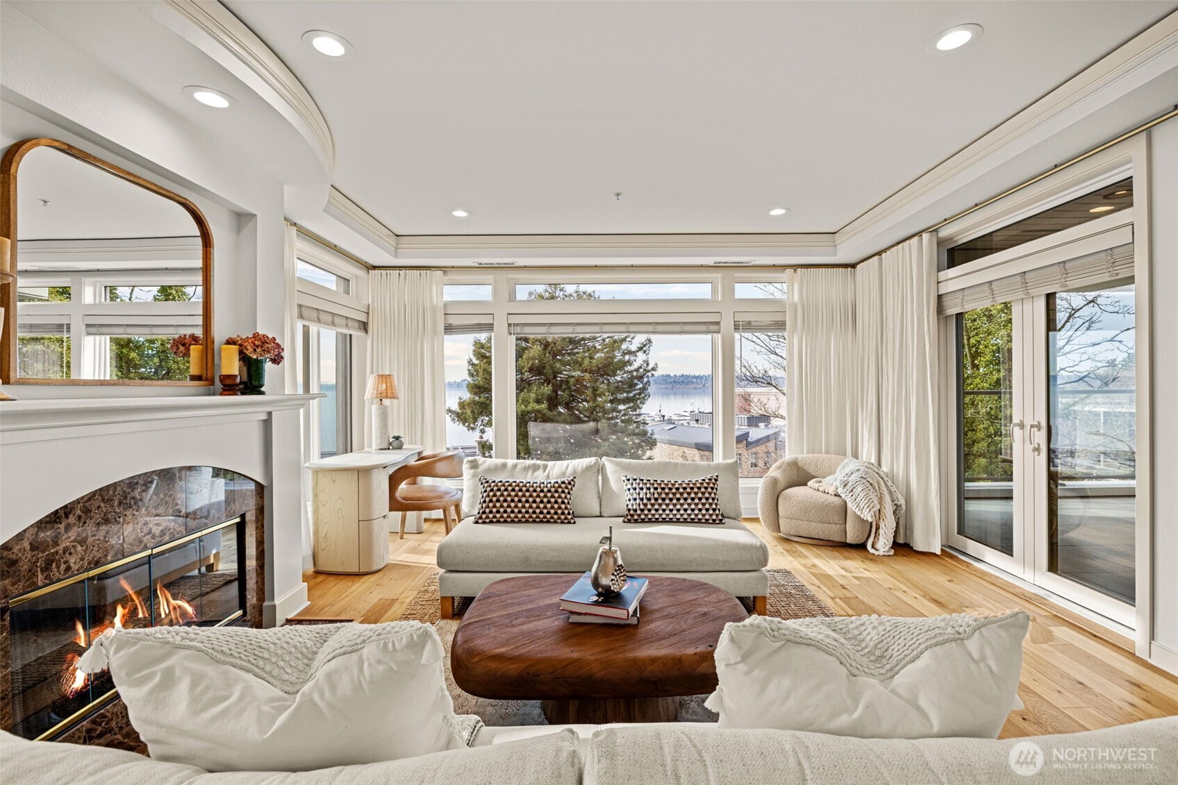 225 2nd Street S #D4, Kirkland, WA 98033