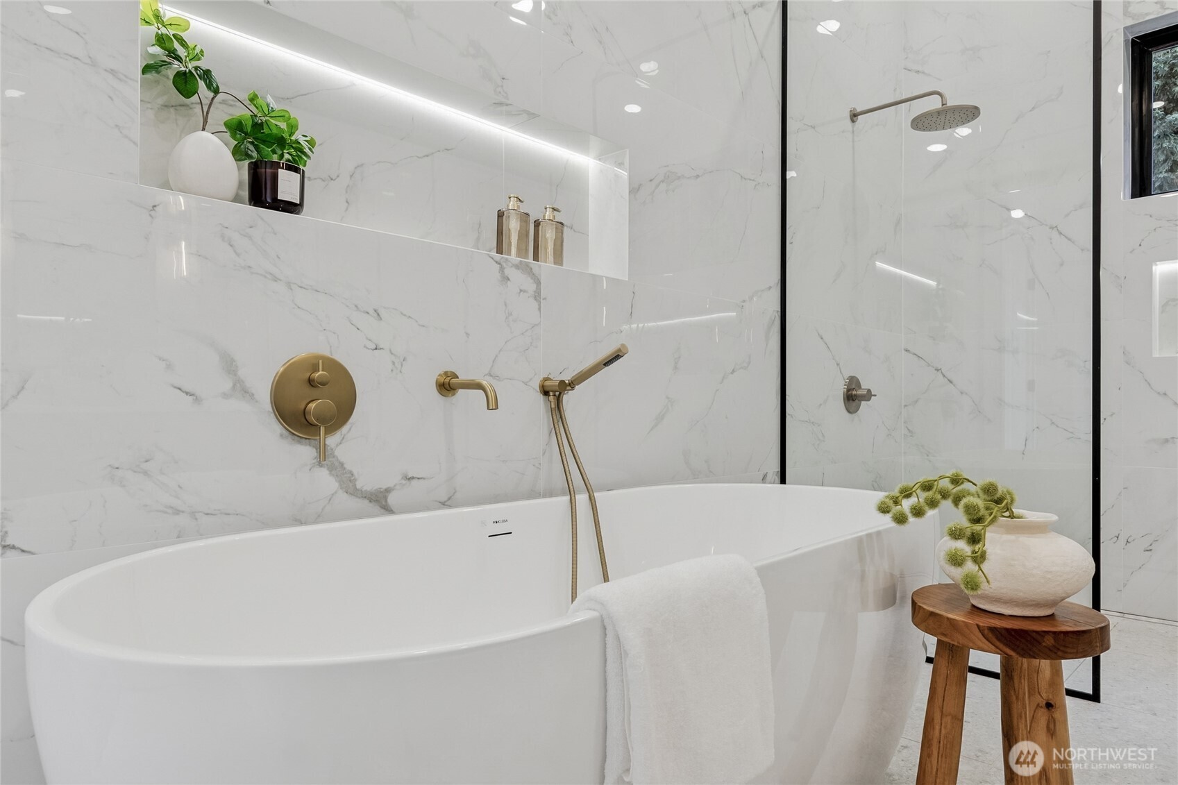 3695 122nd Avenue SE, Bellevue, WA 98006