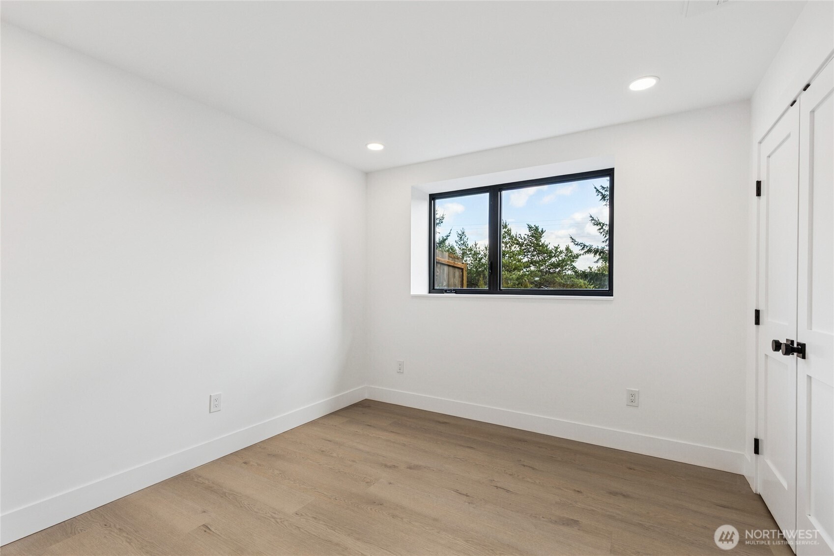 3695 122nd Avenue SE, Bellevue, WA 98006