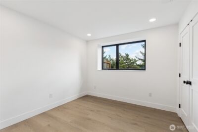 3695 122nd Avenue SE, Bellevue, WA 98006 - Photo 29