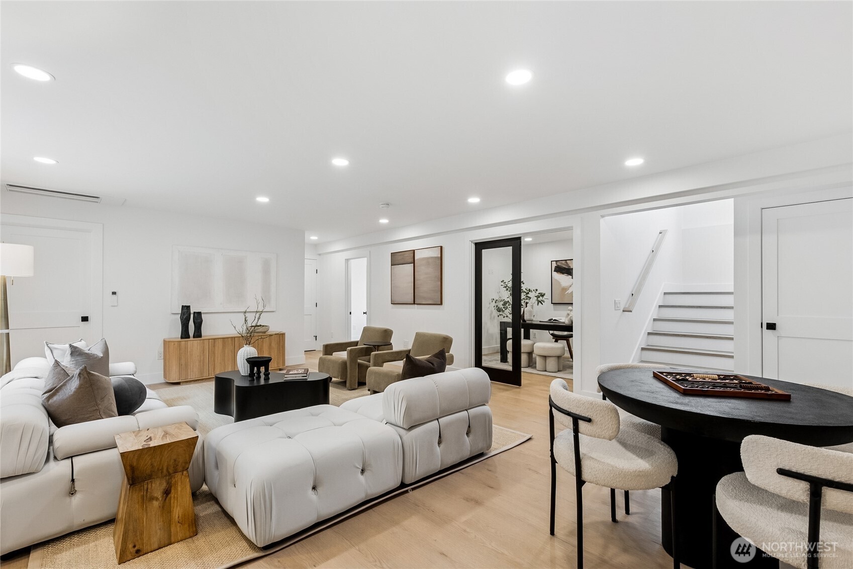 3695 122nd Avenue SE, Bellevue, WA 98006