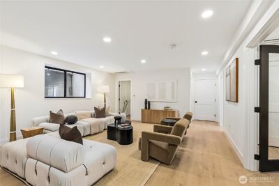 3695 122nd Avenue SE, Bellevue, WA 98006 - Photo 32