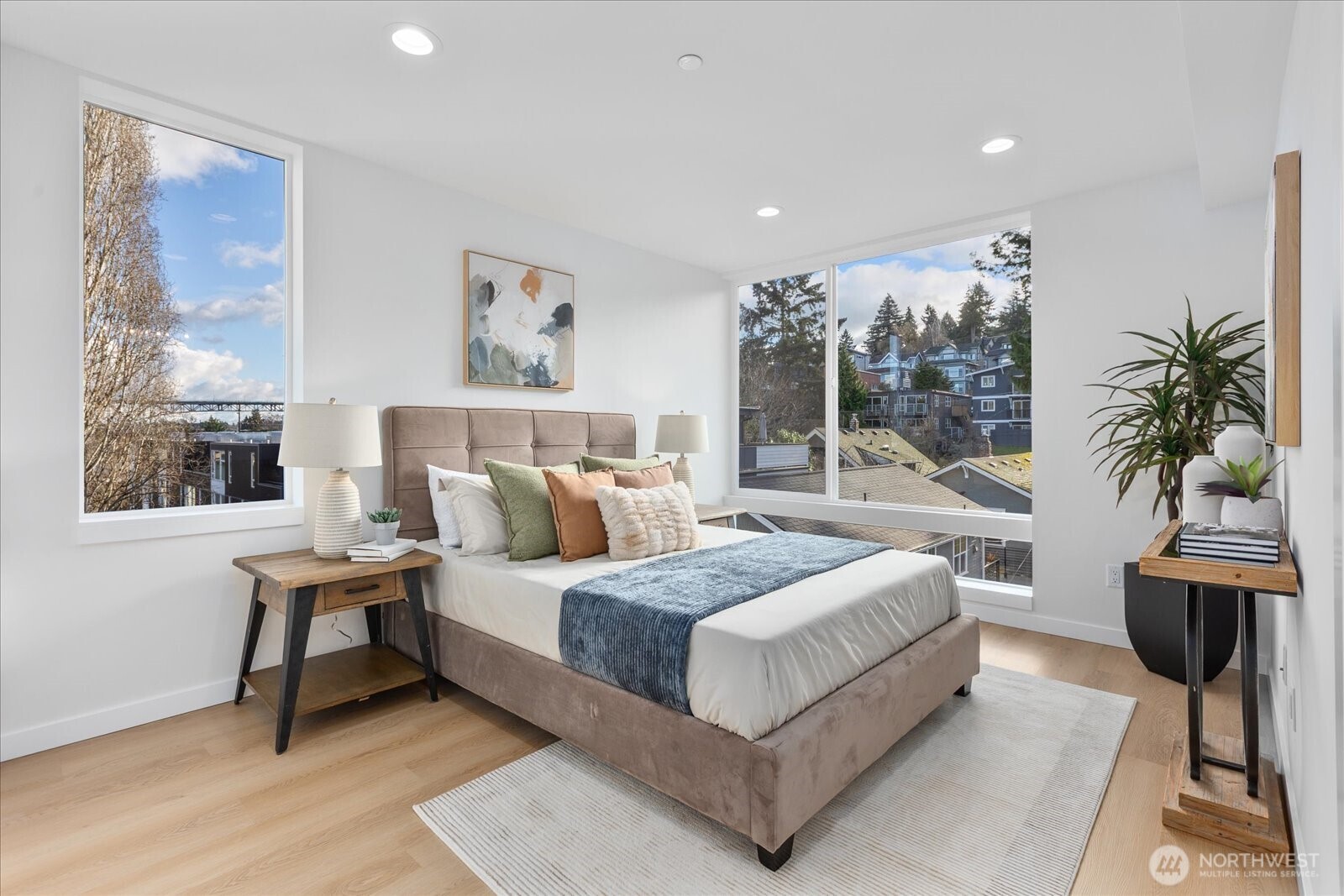 3114 Queen Anne Avenue N, Seattle, WA 98119