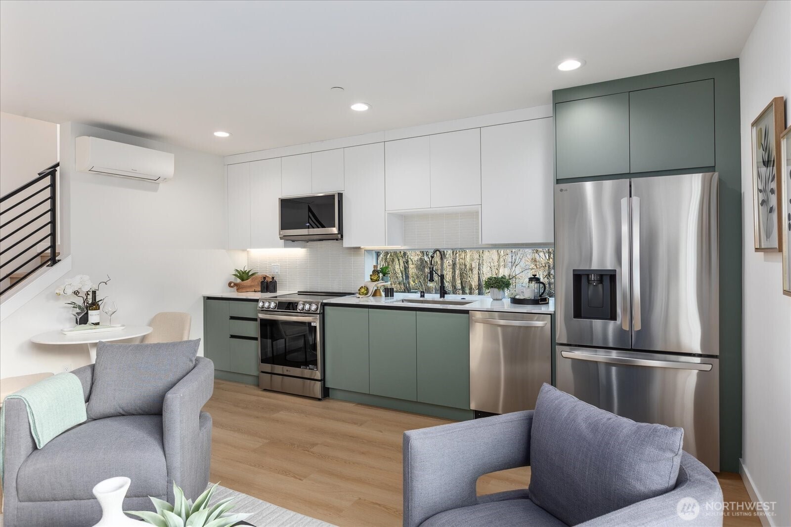 3114 Queen Anne Avenue N, Seattle, WA 98119