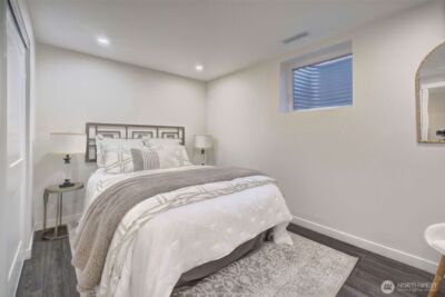 13901 Somerset Lane SE, Bellevue, WA 98006 - Photo 25