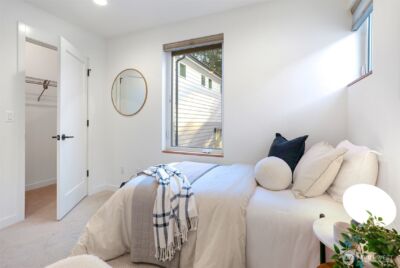 10344 Wallingford Avenue N, Seattle, WA 98133 - Photo 23