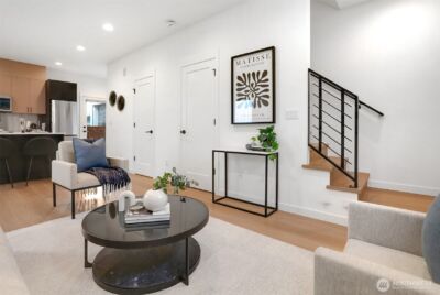 10344 Wallingford Avenue N, Seattle, WA 98133 - Photo 7