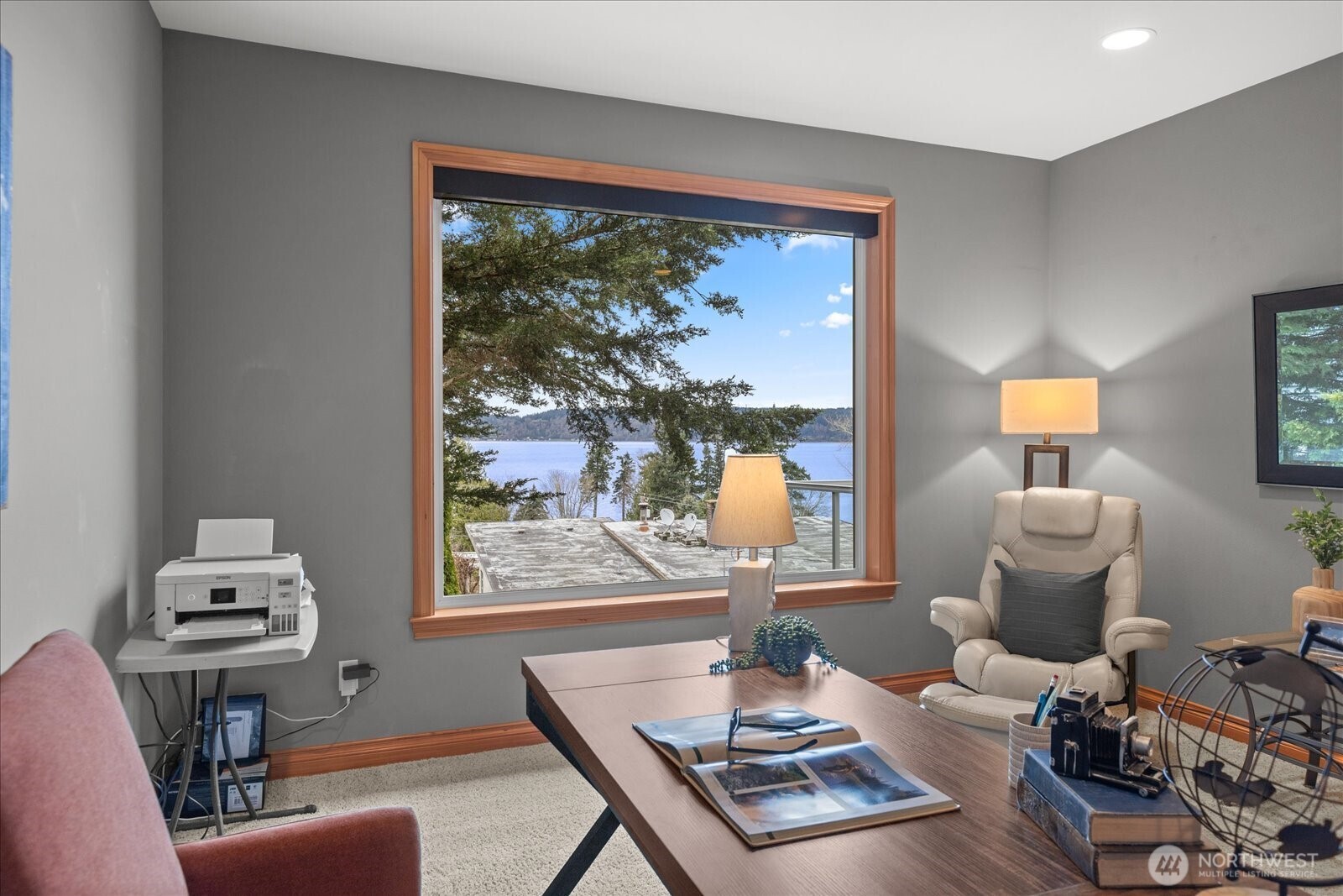 603 Washington Avenue , Mukilteo, WA 98275-2215