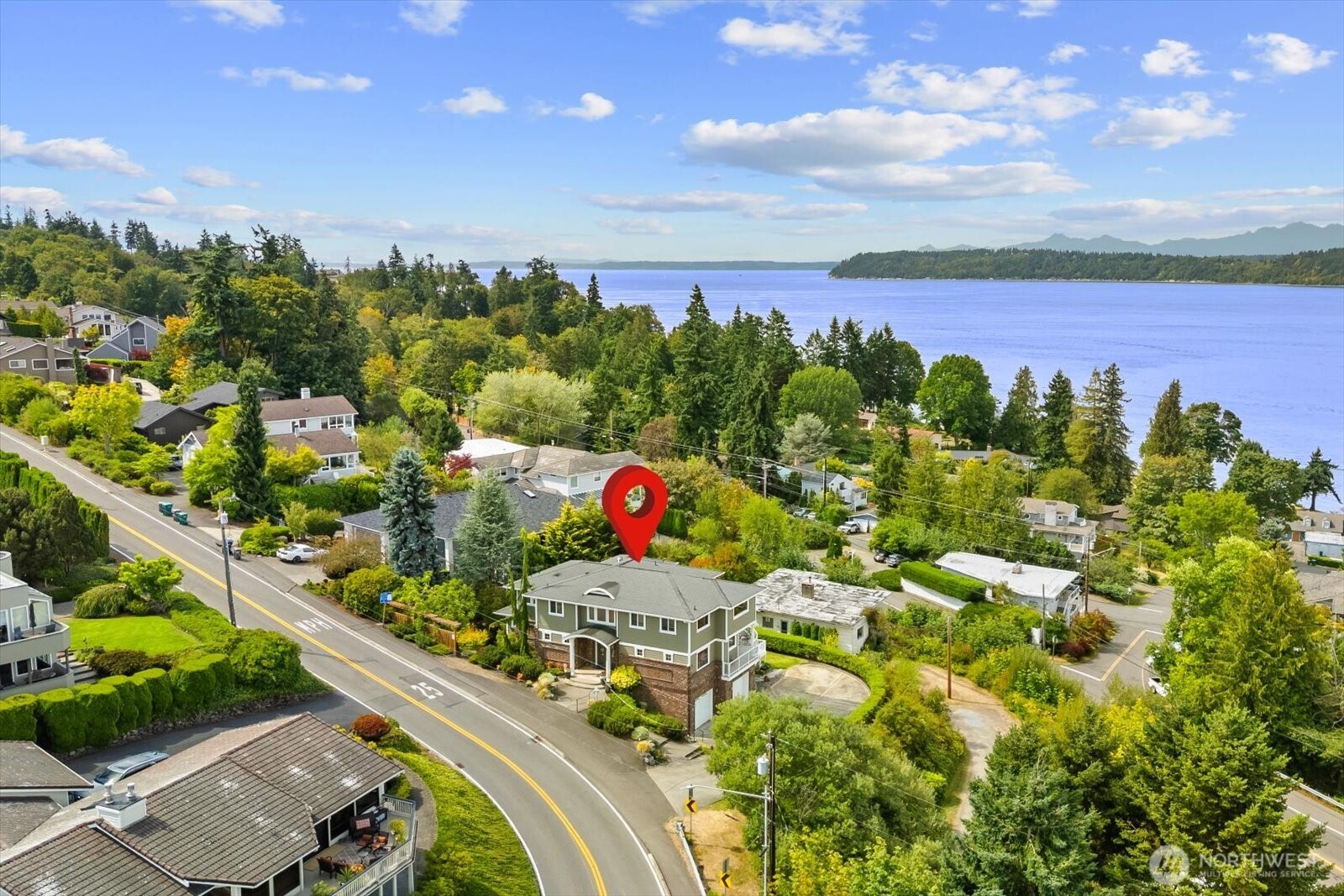 603 Washington Avenue , Mukilteo, WA 98275-2215