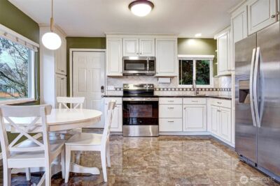 10026 4th Avenue SW, Seattle, WA 98146 - Photo 5