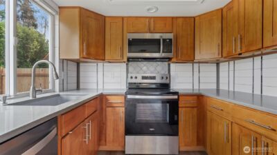 5909 Glenwood Avenue , Everett, WA 98203 - Photo 17