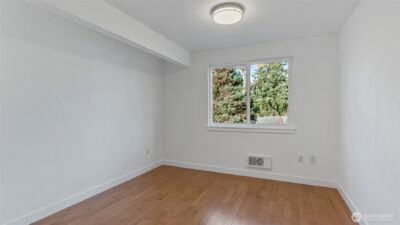 5909 Glenwood Avenue , Everett, WA 98203 - Photo 22