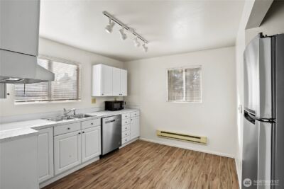 2524 NE 130th Street , Seattle, WA 98125 - Photo 13