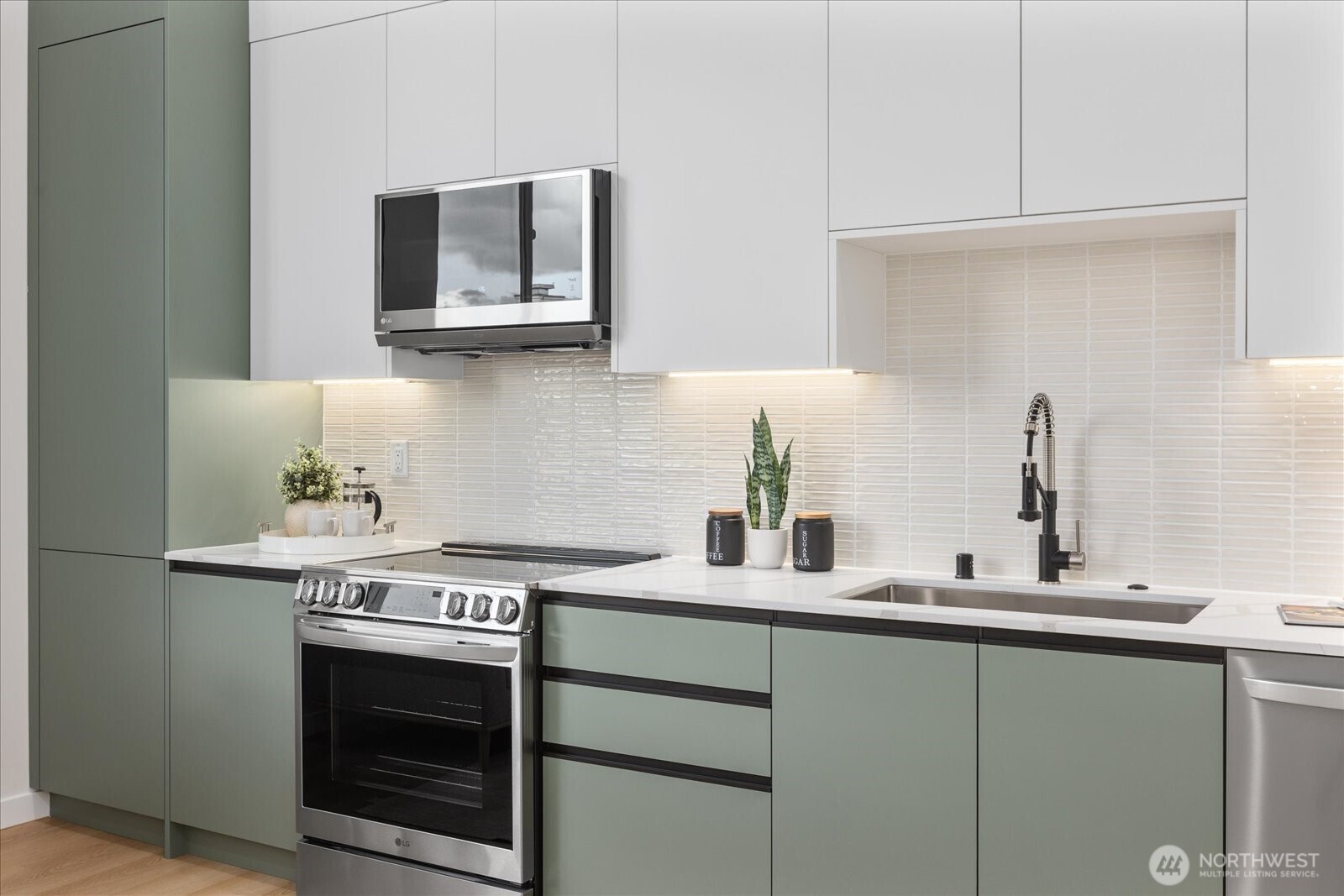 3118 Queen Anne Avenue N, Seattle, WA 98119