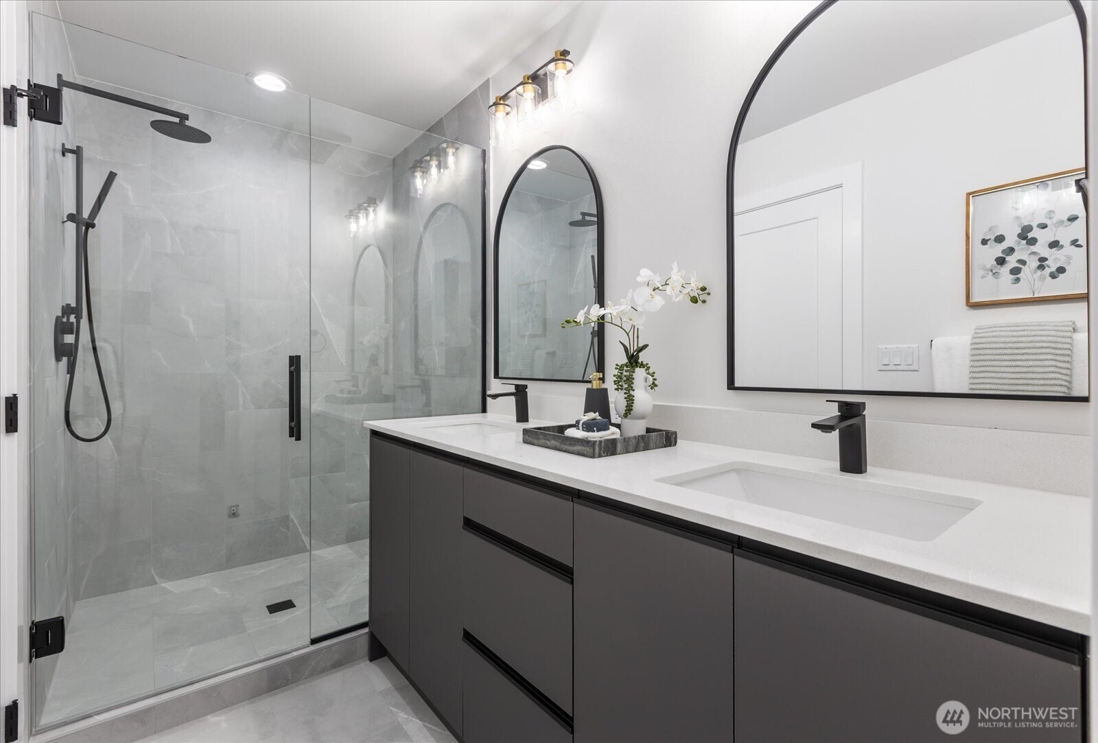 3118 Queen Anne Avenue N, Seattle, WA 98119